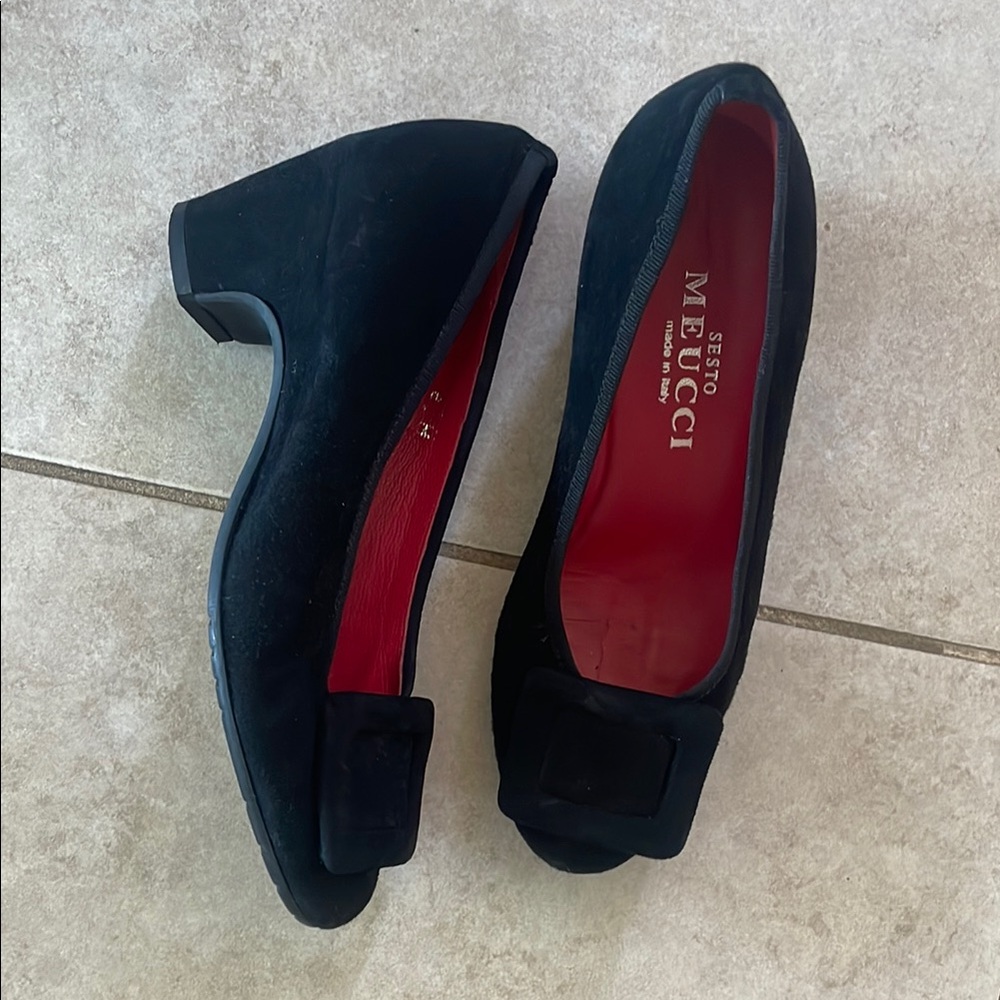 Women's Black suede buckle heel Shoes